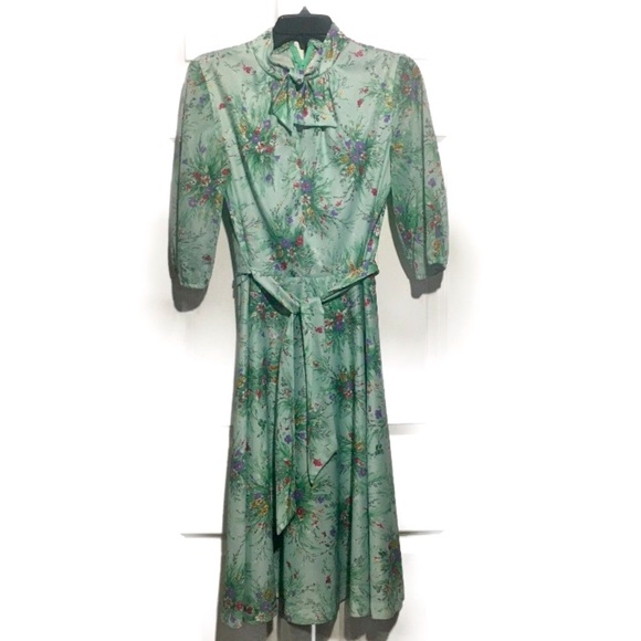 Vintage 60s/70s Floral Dress - Picture 2 of 8